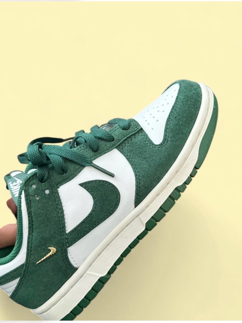 Nike Low-Top Sneakers in Green, White and Gold Accents